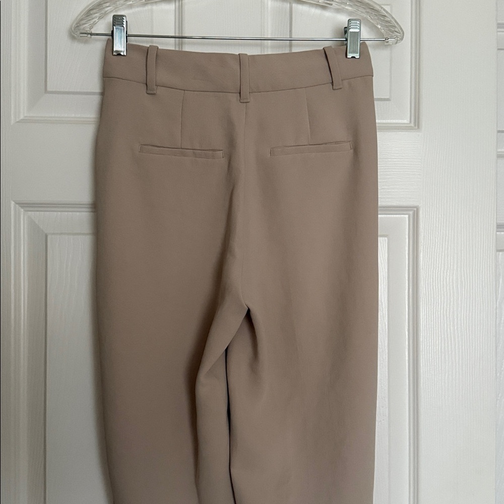 Aritzia Wilfred Marcona Beige Clover Carrot Pants 0 - Picture 4 of 7